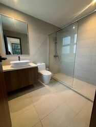 Sixth Avenue (D10), Terrace #549973931